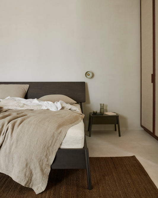 51192 ethnicraft Air bed eiken massief bruin 51190 nachtkastje