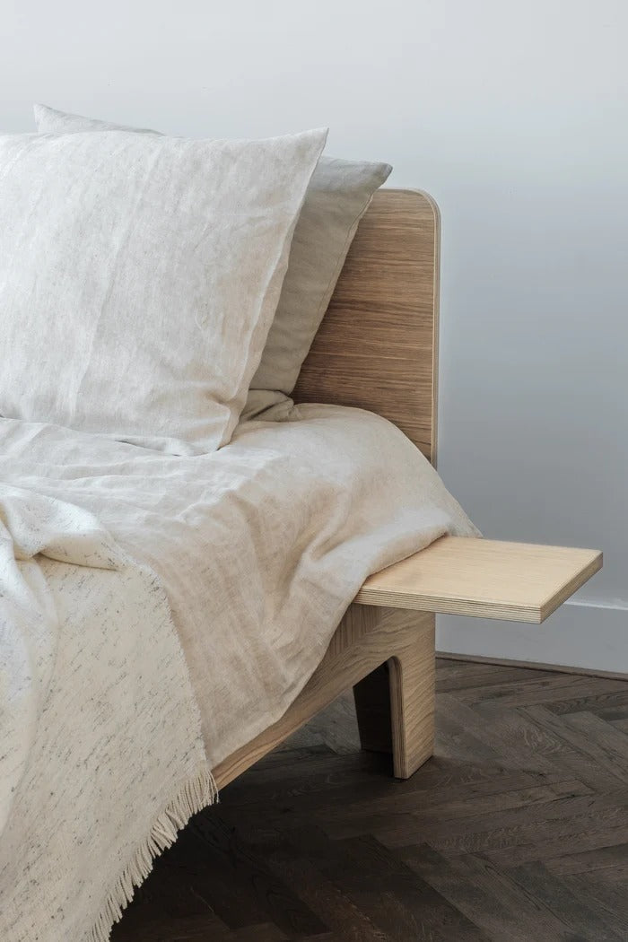 Leaf bedside table Tablet