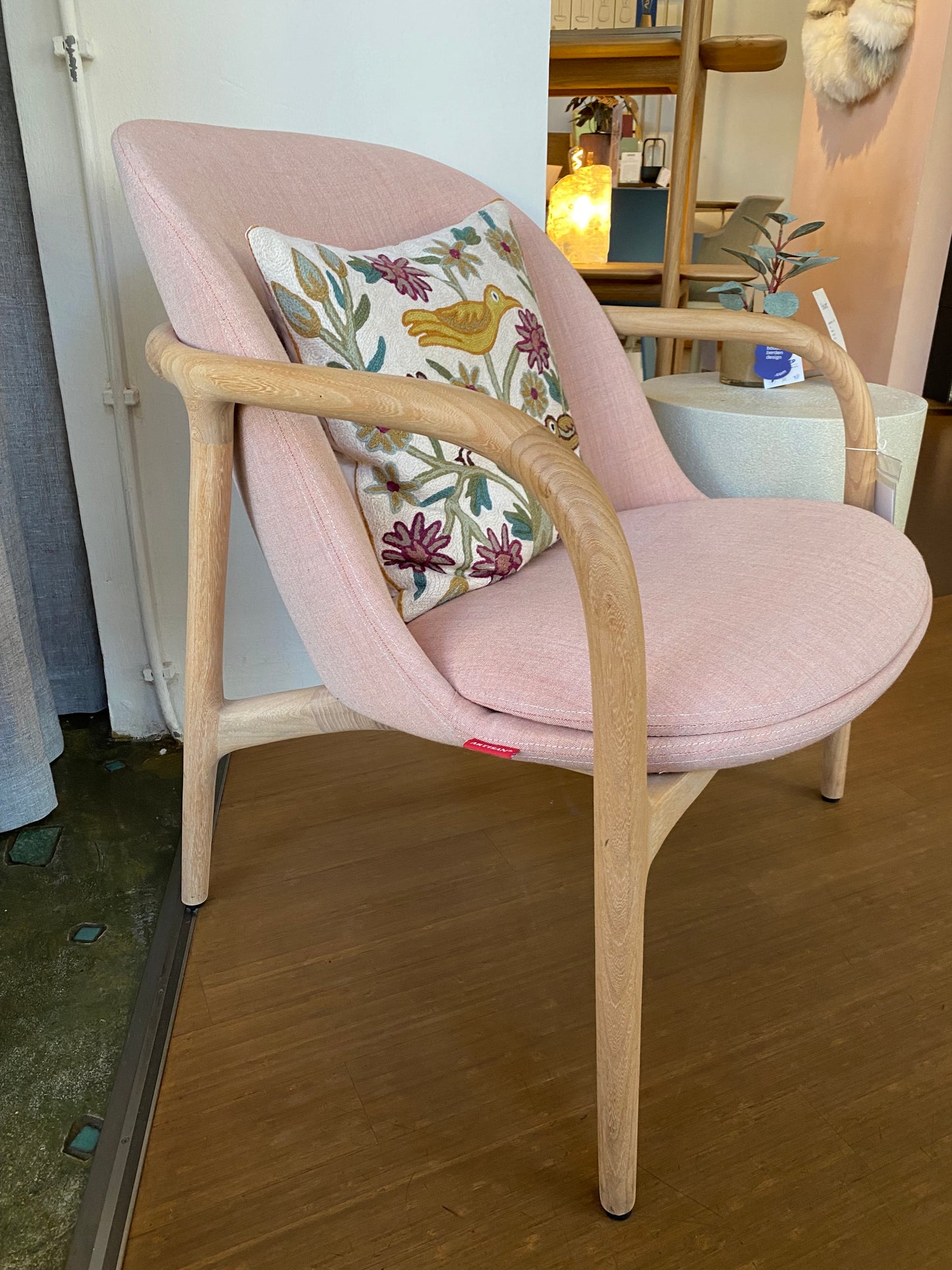 Showroommodel Artisan fauteuil Neva Lounge Trimmed