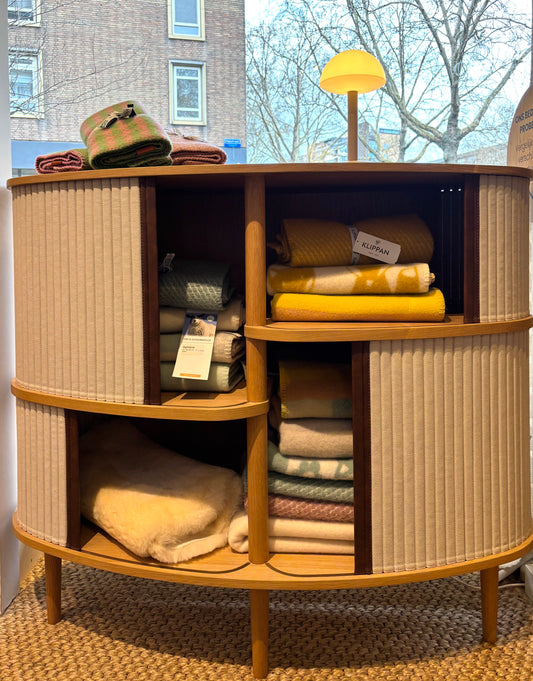 Showroommodel Umage Audacious hoog dressoir