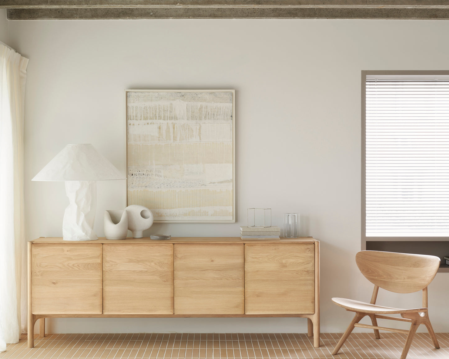 interieurfoto ethnicraft dressior pi eiken en eye lounge stoel