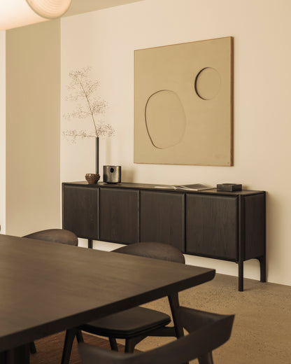 interieurfoto ethnicraft dressoir pi donkerbruin teak 4 deurs