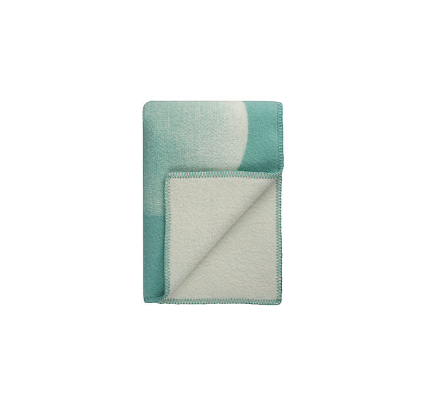 roros wollen plaid moon 5904 tranquille green opgevouwen