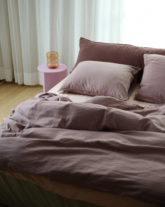 suite702 beddengoed linnen paars interieurfoto
