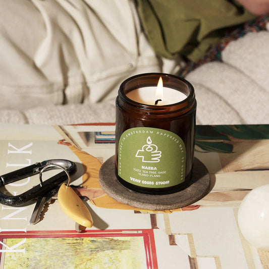 Very Goods Studio scented candle Naeba 