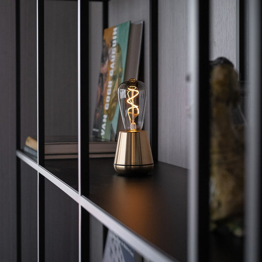 Humble table lamp One Gold